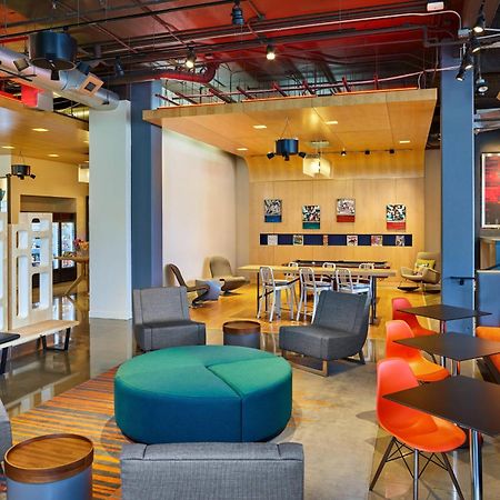 Aloft Houston By The Galleria Екстериор снимка