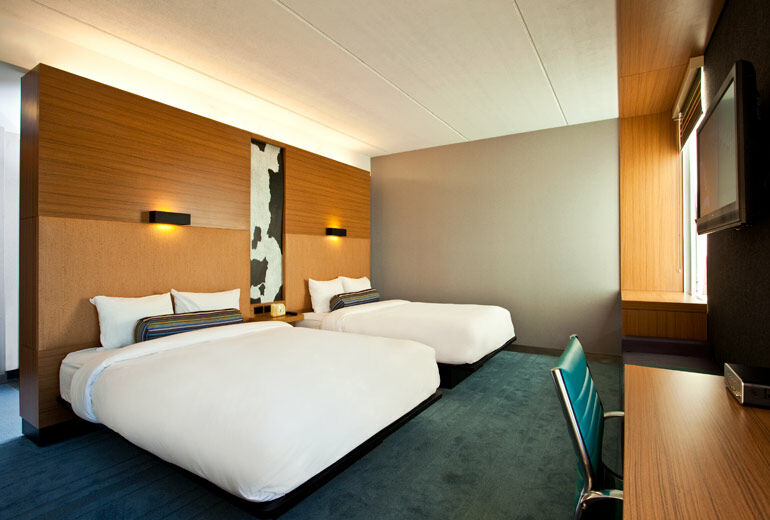 Aloft Houston By The Galleria Екстериор снимка